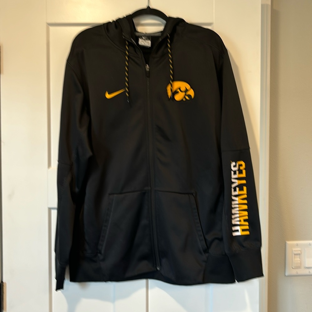 Nike Therma Fit men’s Iowa Hawkeyes zip up hoodie jacket Size XL